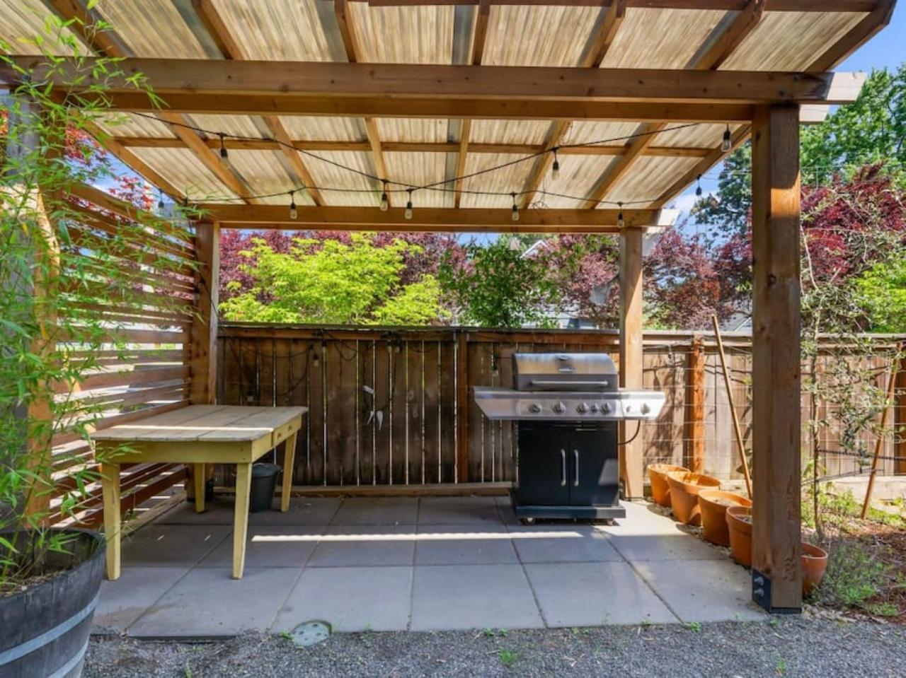 Urban Ne Pdx 3Bd Home Plus Bonus Room, Fenced Yard And Garage ポートランド エクステリア 写真